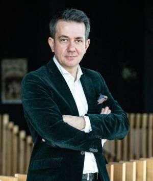 "Noi producem 30% din reprezentaţiile de operetă şi musical din România”